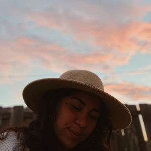 Meet your Posher, Kaya